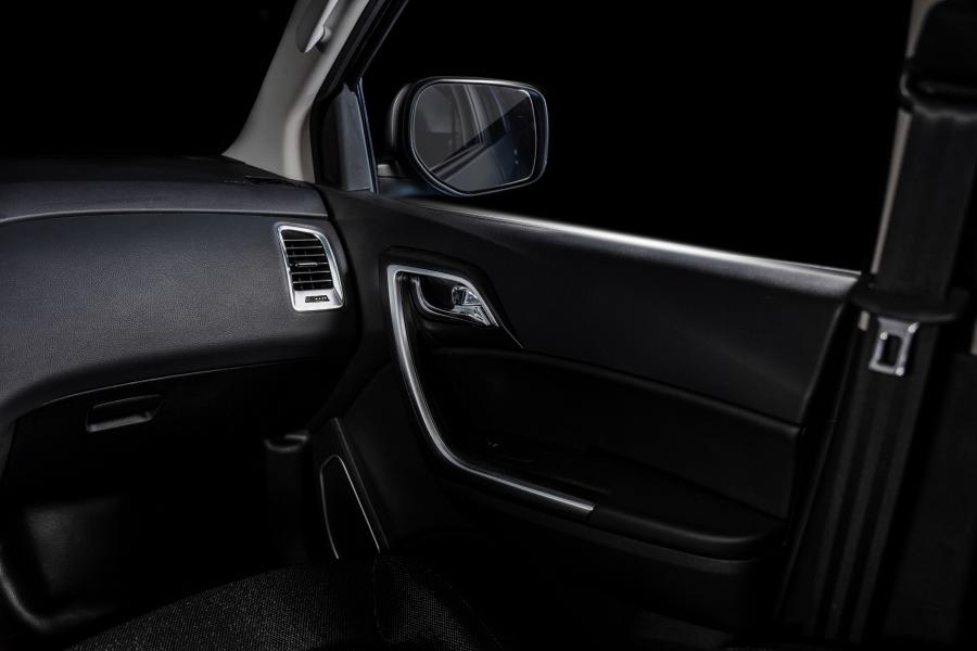 Детали интерьера JMC Vigus Work Double Cab 2020 года  (CL) (фото 13 из 14)